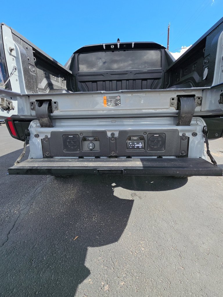 Used 2024 GMC Hummer EV 3X w/ LPO, Illumination Package AWD/4WD image 13