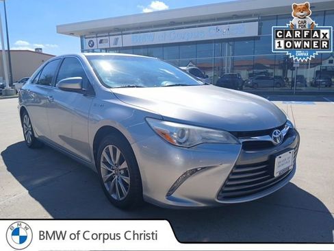 Used 2016 Toyota Camry XLE image 1