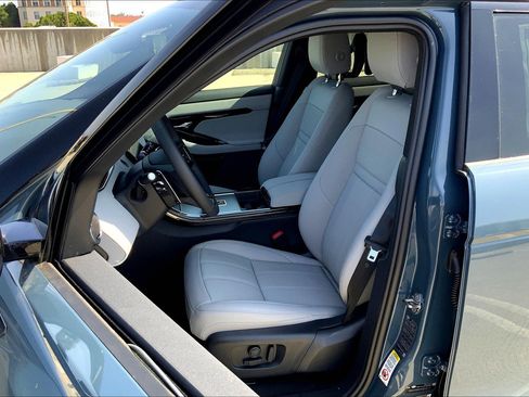 New 2026 Land Rover Range Rover Evoque S image 13