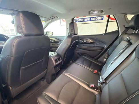Used 2024 GMC Terrain SLT FWD image 22
