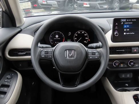 New 2026 Honda HR-V LX image 18