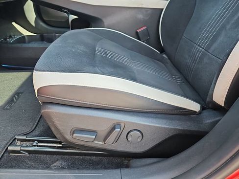Used 2023 Kia EV6 GT-Line w/ GT-Line Suede Seat Package RWD image 17