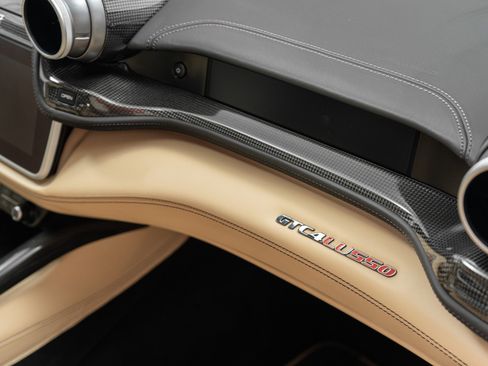 Used 2020 Ferrari GTC4Lusso image 28