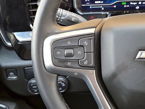 Used 2025 Chevrolet Silverado 1500 LT w/ Safety Package RWD image 18