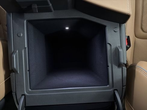 New 2026 INFINITI QX80 Luxe image 21