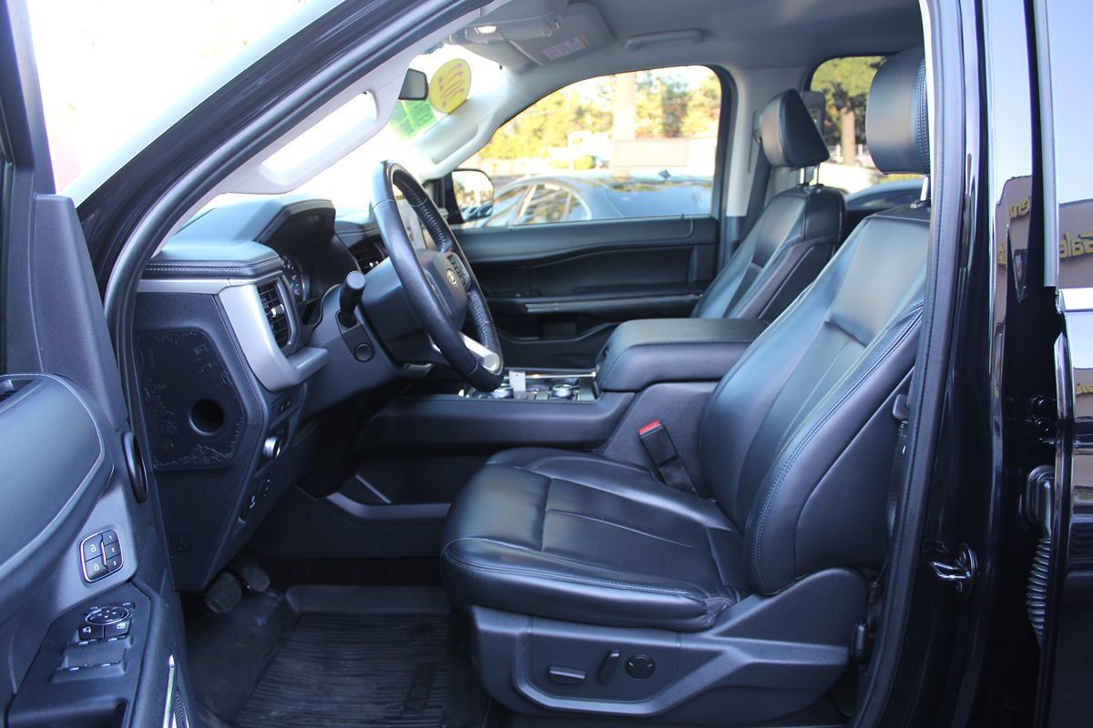 Used 2022 Ford Expedition XLT AWD/4WD image 21