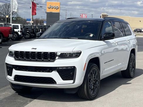 New 2026 Jeep Grand Cherokee L Summit image 3