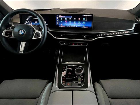 Used 2025 BMW X7 xDrive40i w/ M Sport Package AWD/4WD image 17