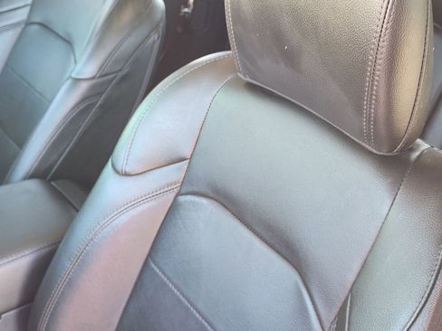 Used 2021 Jeep Wrangler Unlimited Sahara image 15