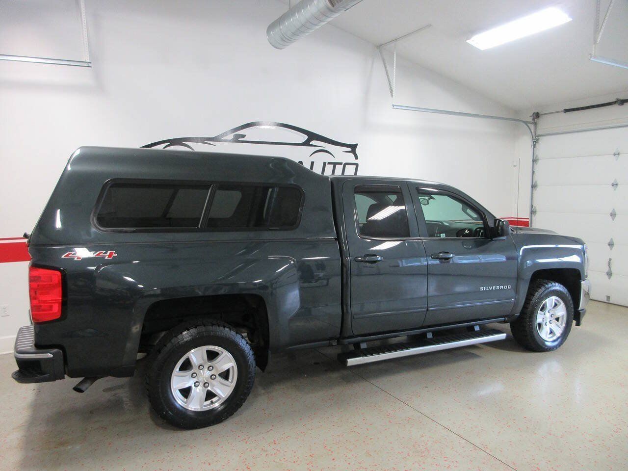 Used 2017 Chevrolet Silverado 1500 LT w/ All Star Edition AWD/4WD image 5