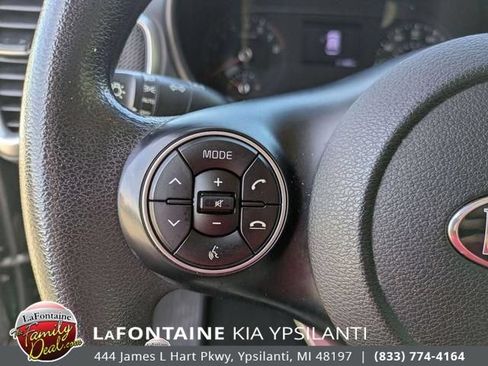 Used 2020 Kia Soul LX FWD image 19