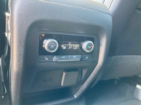 Used 2024 GMC Acadia Denali w/ Super Cruise Package AWD/4WD image 12