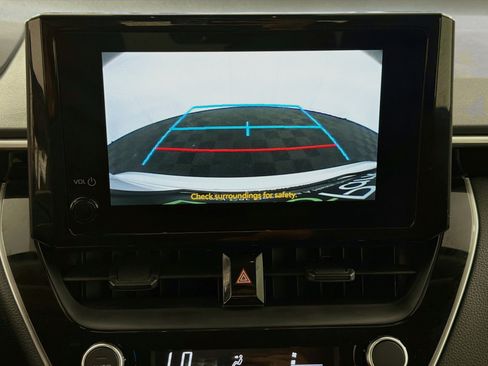 Used 2026 Toyota Corolla LE FWD image 23