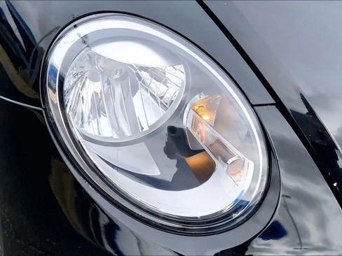Used 2015 Volkswagen Beetle 1.8T FWD image 26
