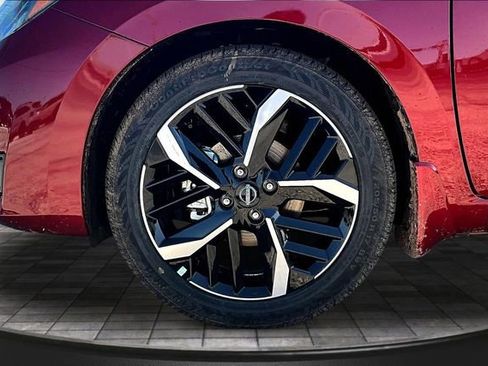 New 2025 Nissan Versa SR image 13