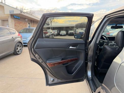 Used 2010 Honda Crosstour EX-L image 40