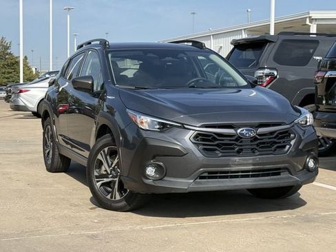 Used 2024 Subaru Crosstrek 2.0i Premium AWD/4WD image 2