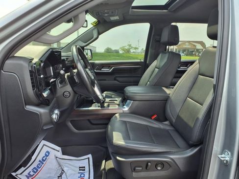 Certified 2023 GMC Sierra 1500 SLT w/ SLT Premium Package image 26