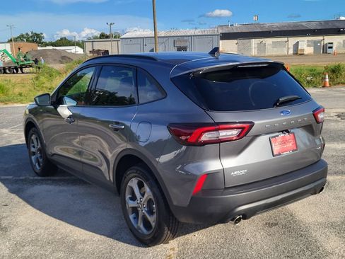 Used 2025 Ford Escape ST-Line Select AWD/4WD image 6