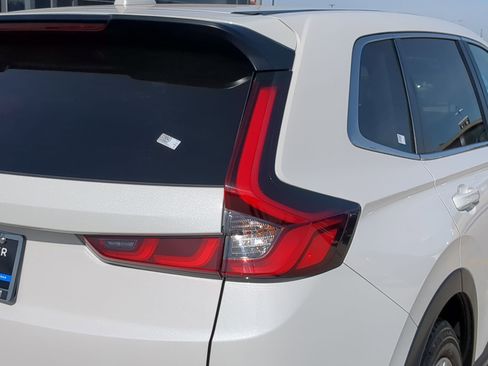 Used 2023 Honda CR-V EX-L image 12