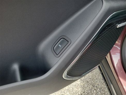 New 2025 GMC Acadia Elevation w/ Super Cruise Package image 10