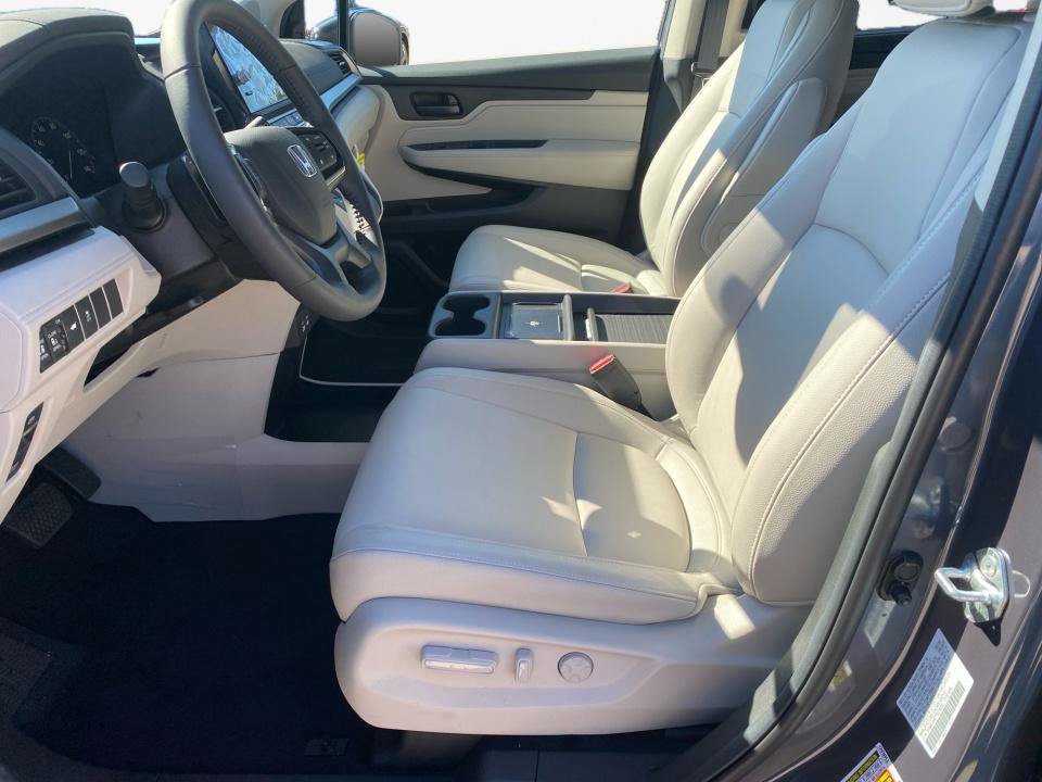 Certified 2026 Honda Odyssey EX-L image 9
