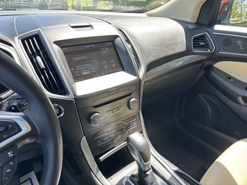 Used 2015 Ford Edge SEL w/ Equipment Group 201A AWD/4WD image 21
