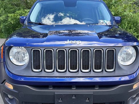 Used 2016 Jeep Renegade Latitude AWD/4WD image 2