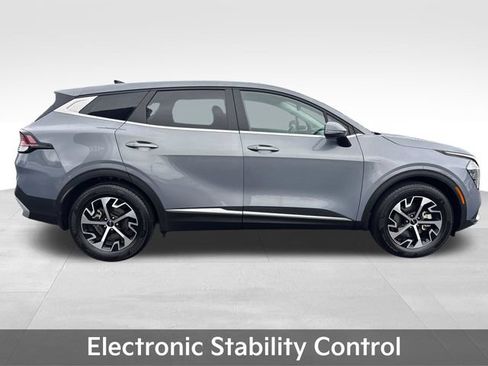 Used 2023 Kia Sportage EX FWD image 9