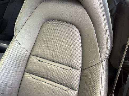 Certified 2020 Porsche Panamera 4 image 5