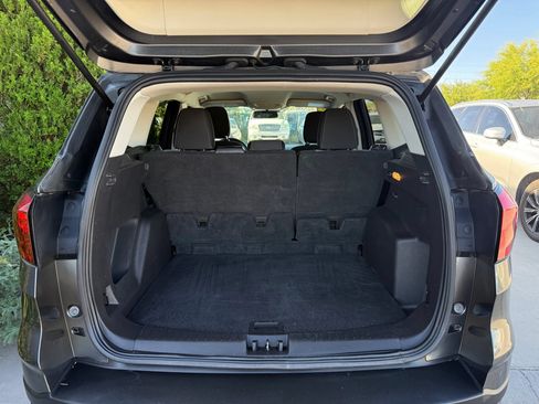 Used 2019 Ford Escape SE FWD image 21