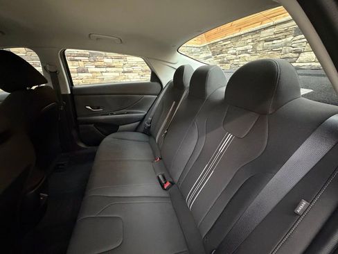 Certified 2024 Hyundai Elantra SEL image 27