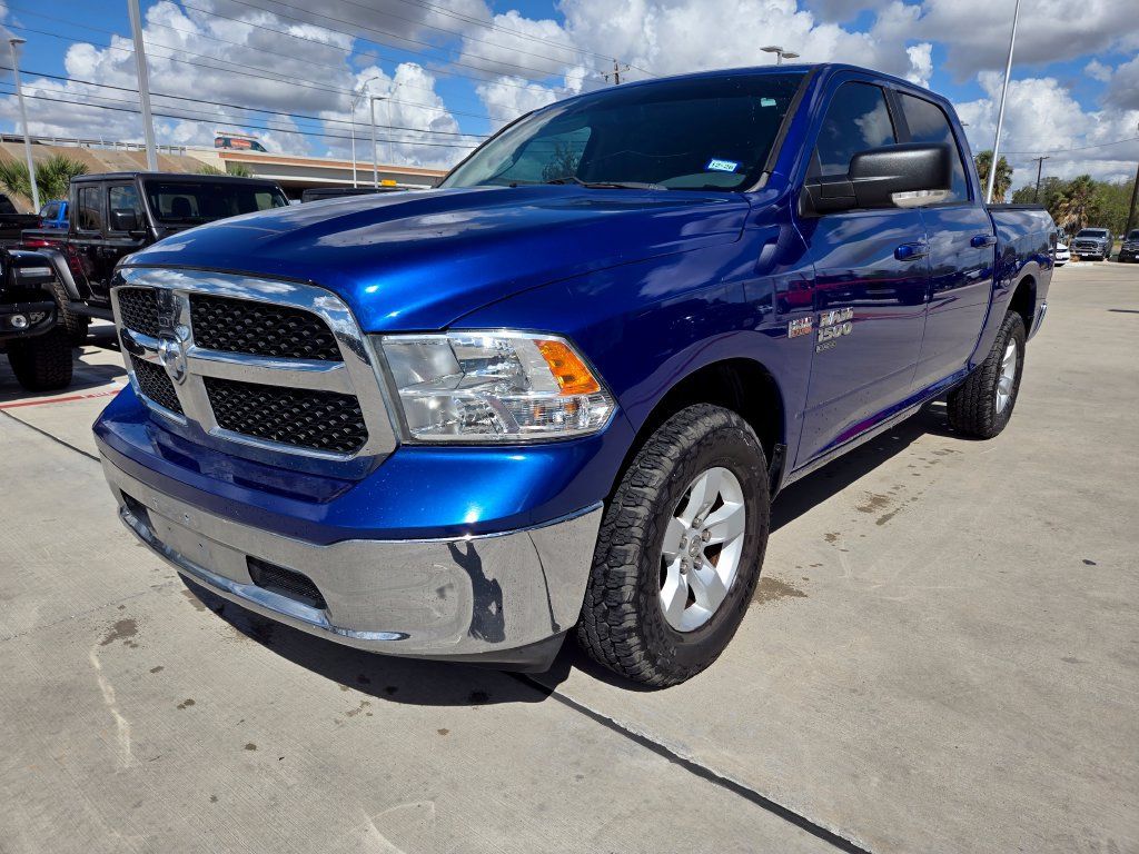 Used 2019 RAM 1500 Classic SLT w/ Luxury Group AWD/4WD image 7