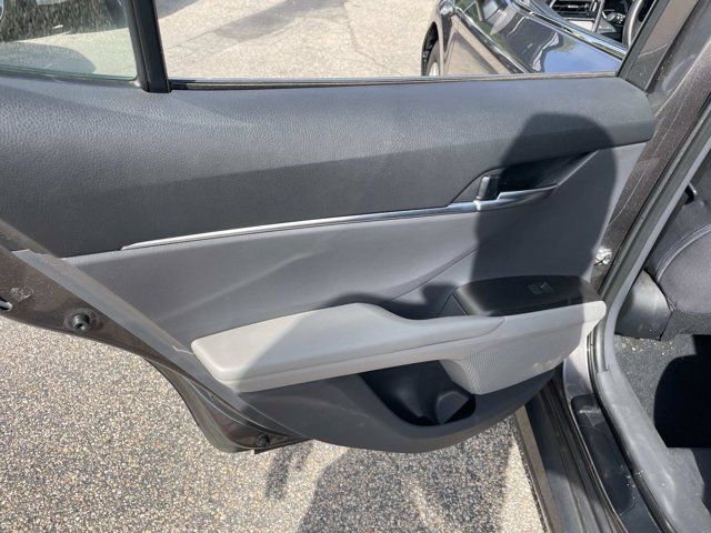 Used 2024 Toyota Camry LE FWD image 16