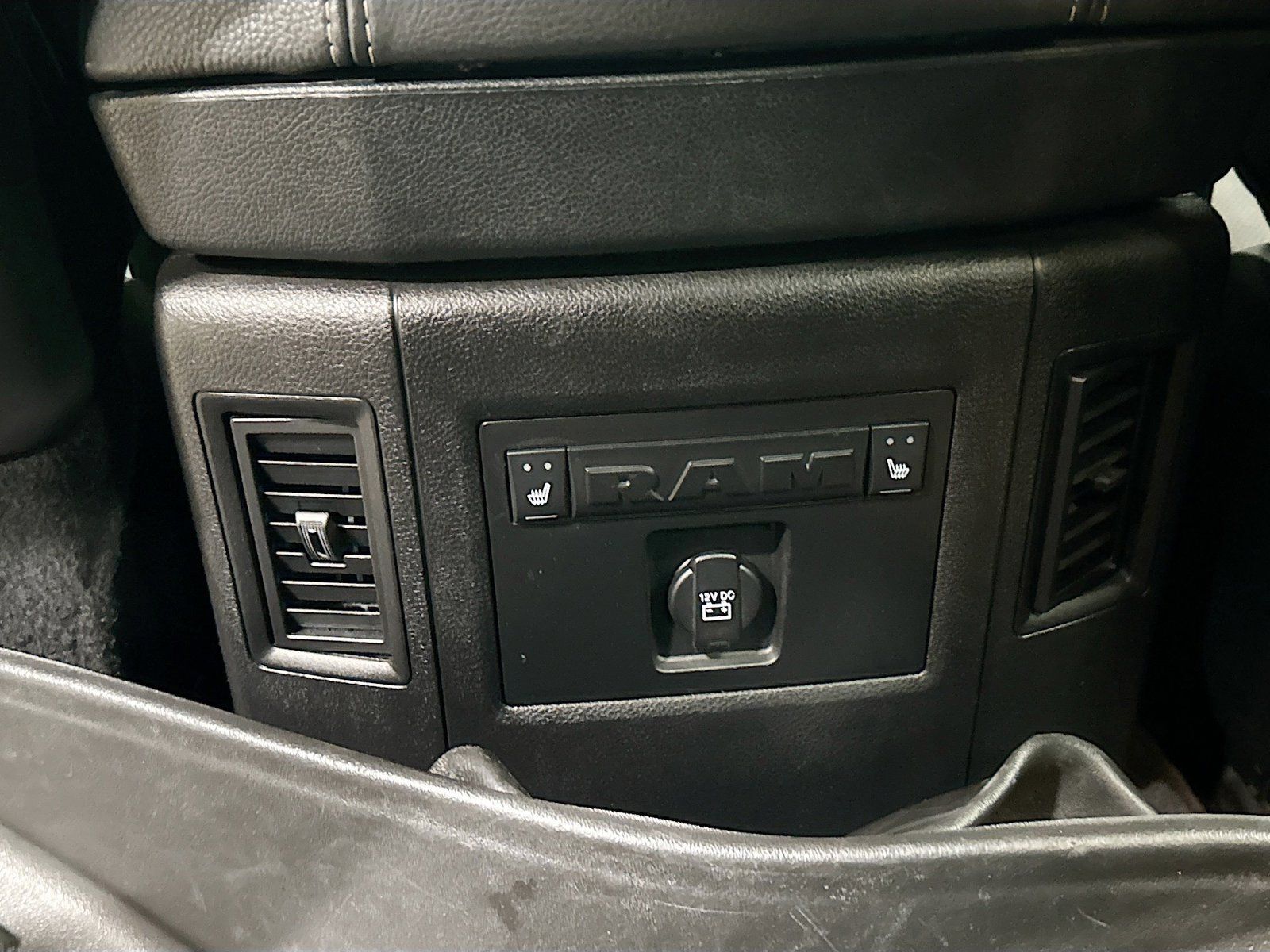 Used 2018 RAM 3500 Limited AWD/4WD image 27