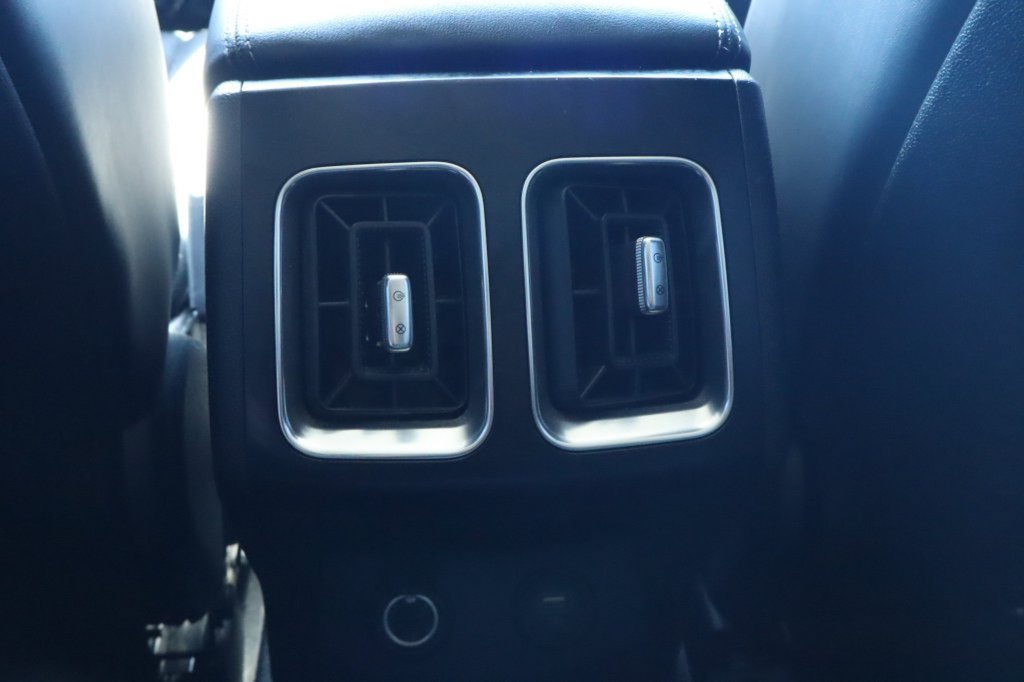Used 2022 Kia Sorento S FWD image 32