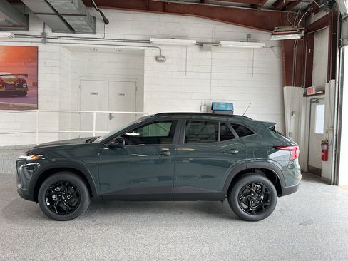 New 2026 Chevrolet Trax LT FWD image 5