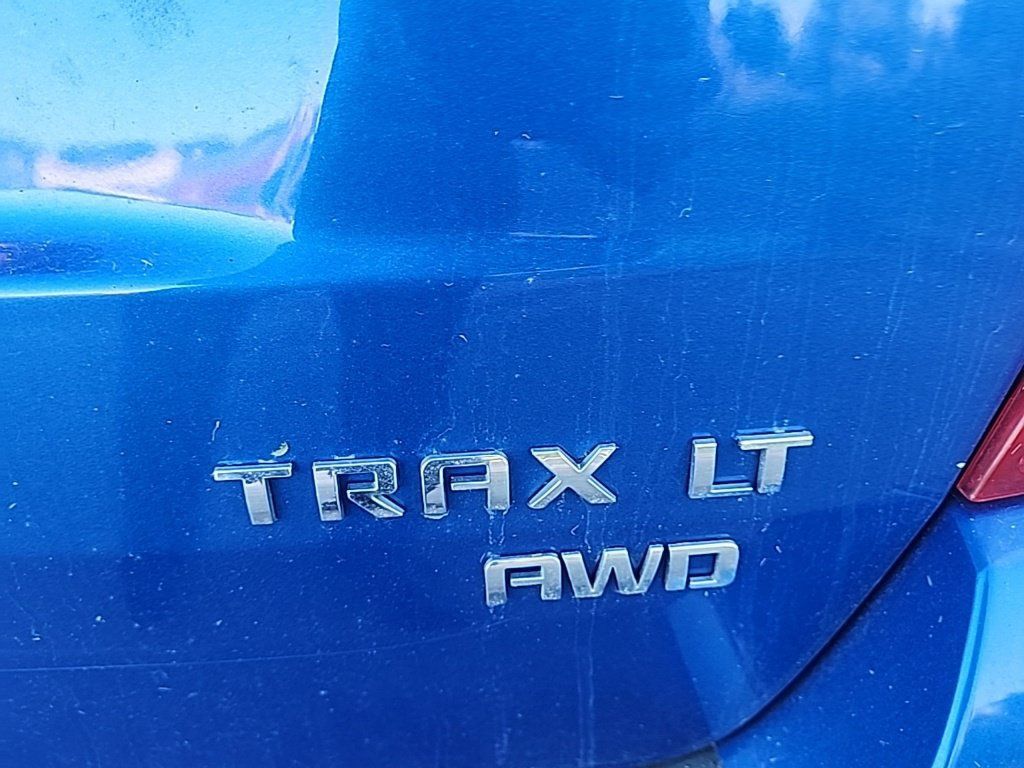 Used 2015 Chevrolet Trax LT AWD/4WD image 14