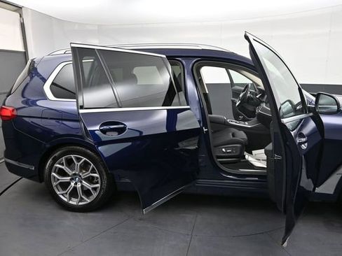 Used 2022 BMW X7 xDrive40i w/ Premium Package AWD/4WD image 28