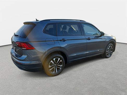Certified 2024 Volkswagen Tiguan S image 4