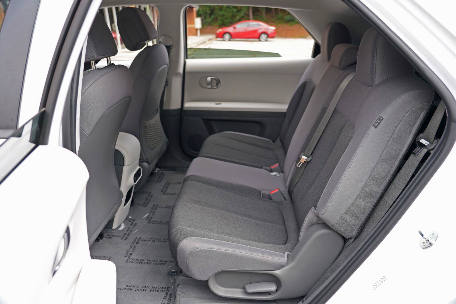 Used 2024 Hyundai Ioniq 5 SEL RWD image 40
