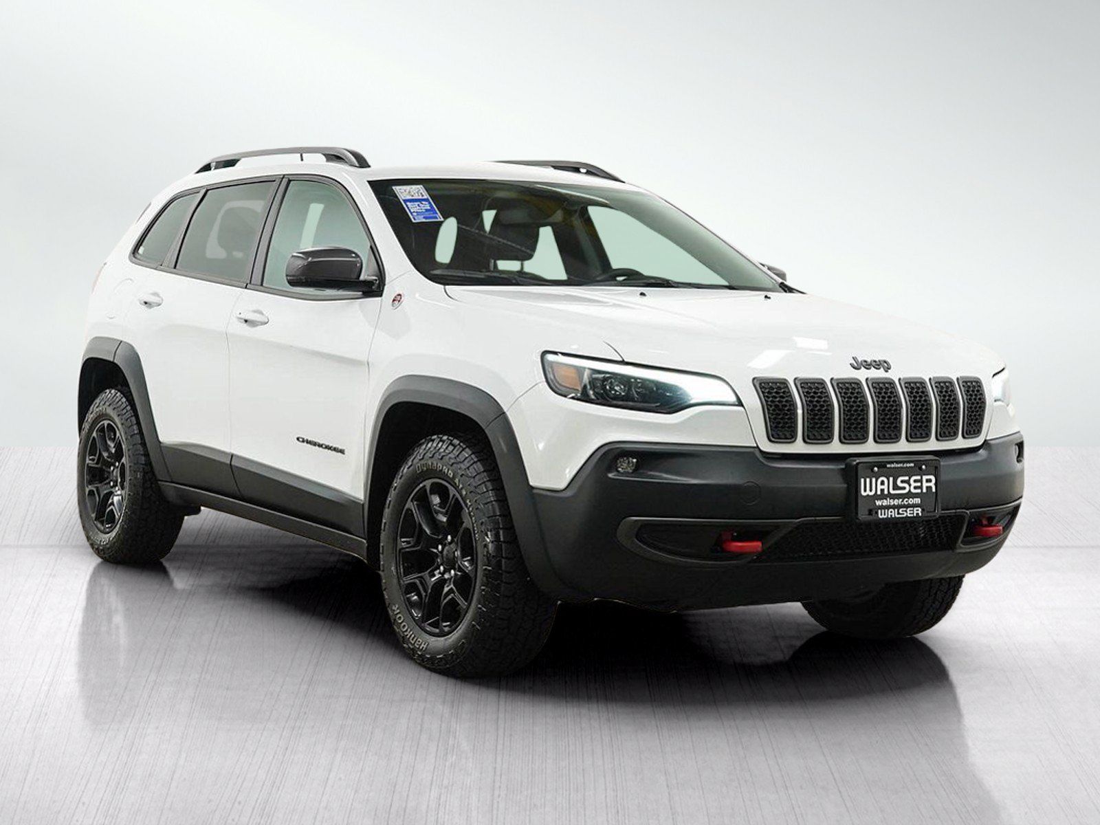 Used 2019 Jeep Cherokee Trailhawk w/ Cold Weather Group AWD/4WD image 7