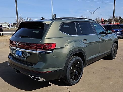 New 2026 Volkswagen Atlas SE FWD image 5