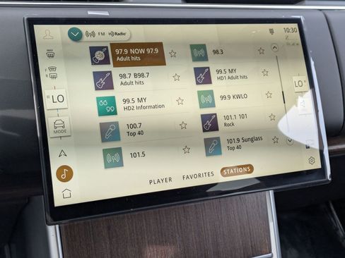 New 2026 Land Rover Range Rover Long Wheelbase SE image 15