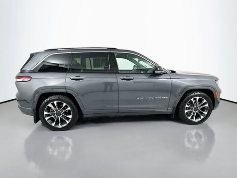 Used 2022 Jeep Grand Cherokee Overland w/ Advanced Protech Group III AWD/4WD image 7