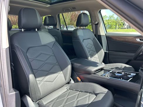 New 2026 Volkswagen Atlas SE FWD image 46