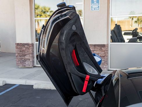 Used 2020 McLaren 620R image 11