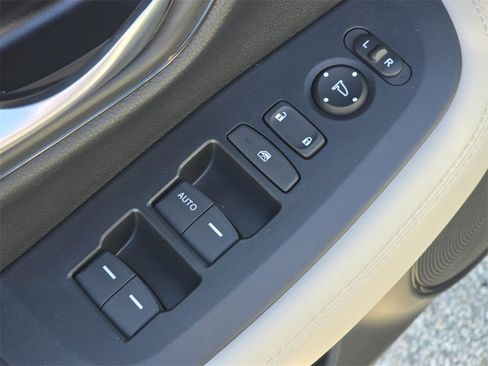 New 2026 Honda HR-V LX image 26