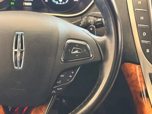 Used 2017 Lincoln MKX Select w/ Select Plus Package image 30