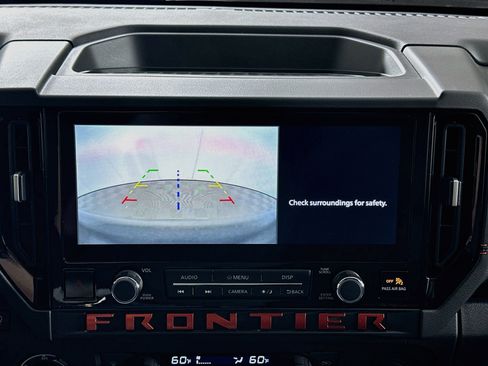 Used 2025 Nissan Frontier PRO-4X AWD/4WD image 22